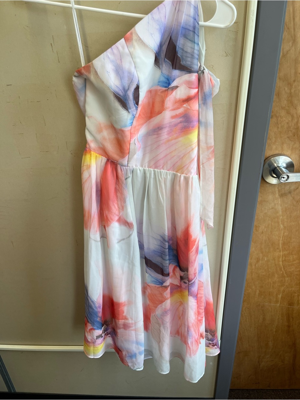 White House black market woman’s One-Shoulder Watercolor Print Dress size 14